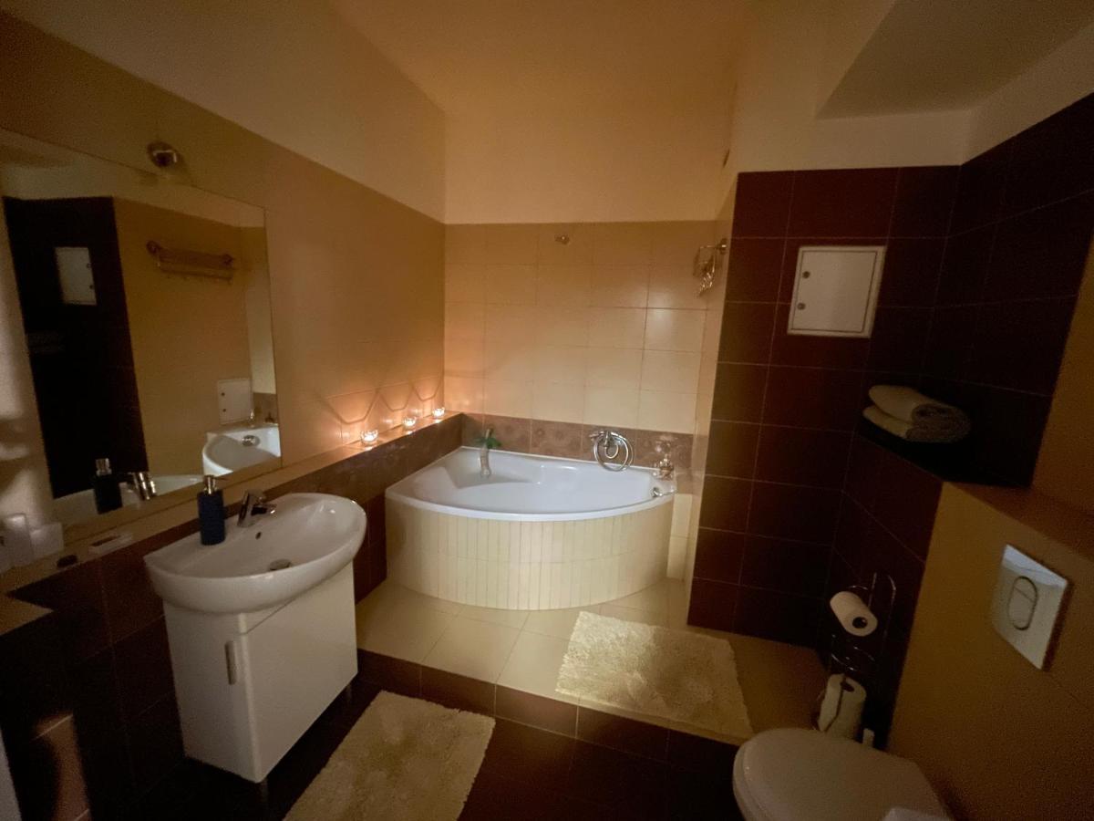 Triton Park Apartaments ワルシャワ エクステリア 写真